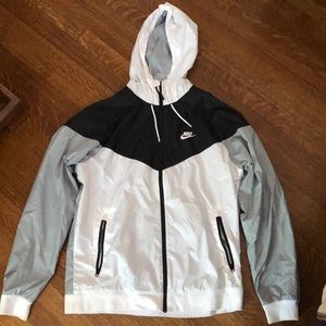 Nike windrunner jacket